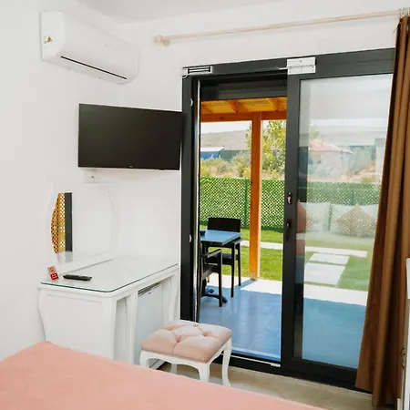 B&B Ali Baba Ciftligi 알라카티